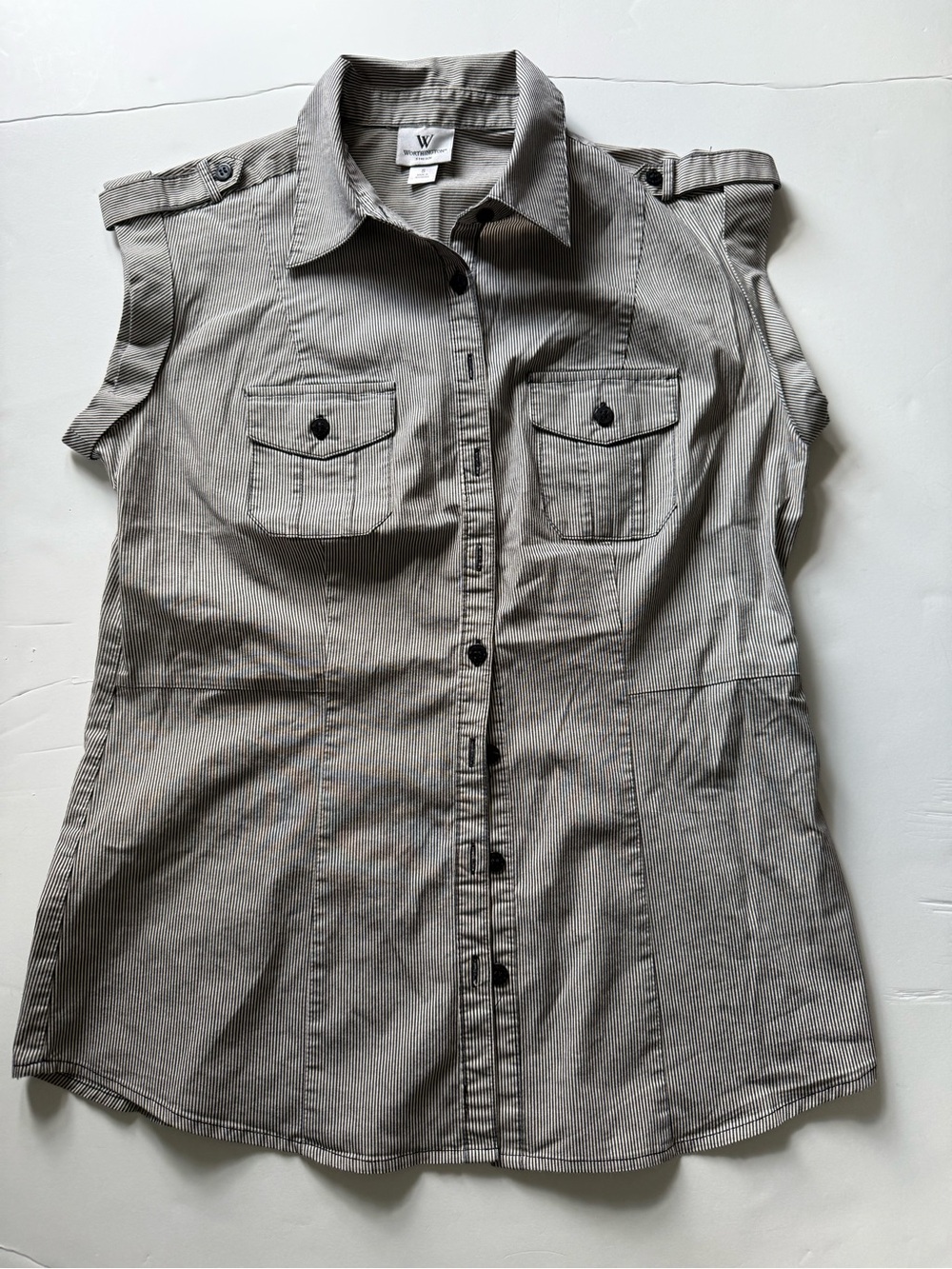 Women's small worthington button shirt